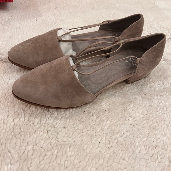 Eileen Fisher Criss Cross Taupe Suede Flats 8.5 - Picture 1 of 7